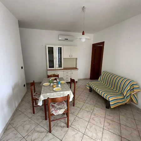 Casa Vista Mare Castro Feriehus