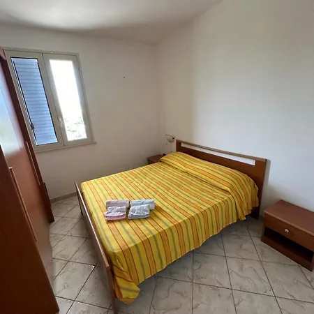 Casa Vista Mare Castro Feriehus
